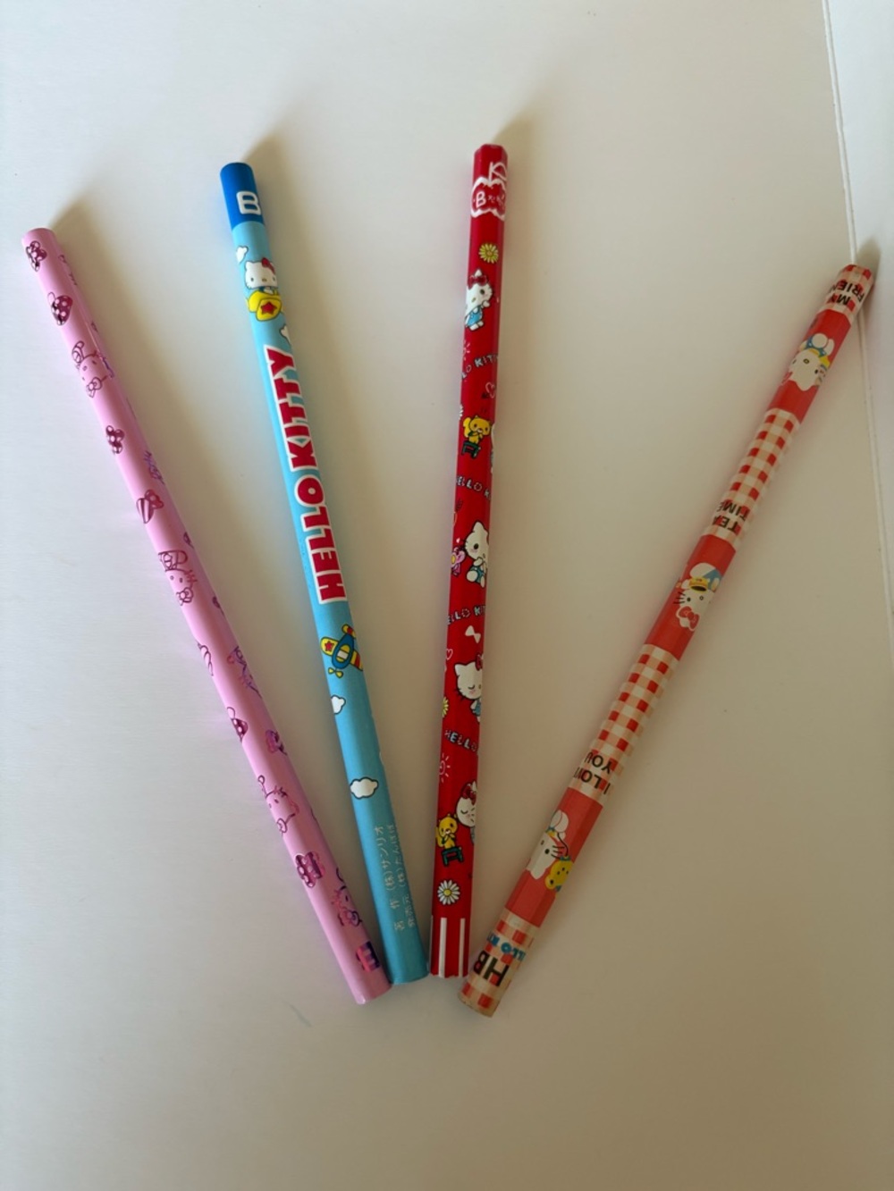 Vintage Hello Kitty Sanrio Decorative Pencil Set